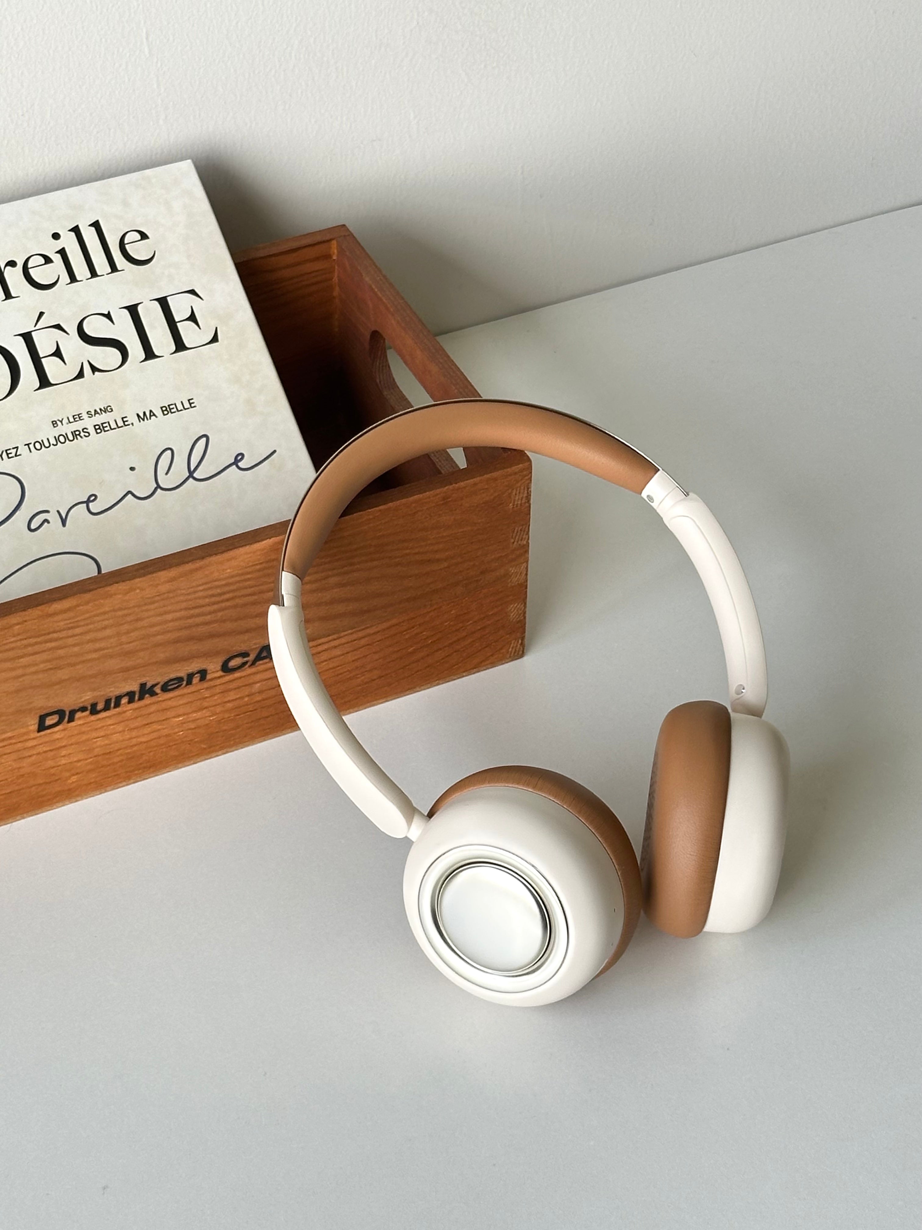 CR-28|ASMR Unboxing Cream Aesthetic Headphones - Dreamy Cloud Comfort™ & Glossy Finish, Advanced ANC 40H Playtime, Ultra-Lightweight for Yoga/Study Sessions